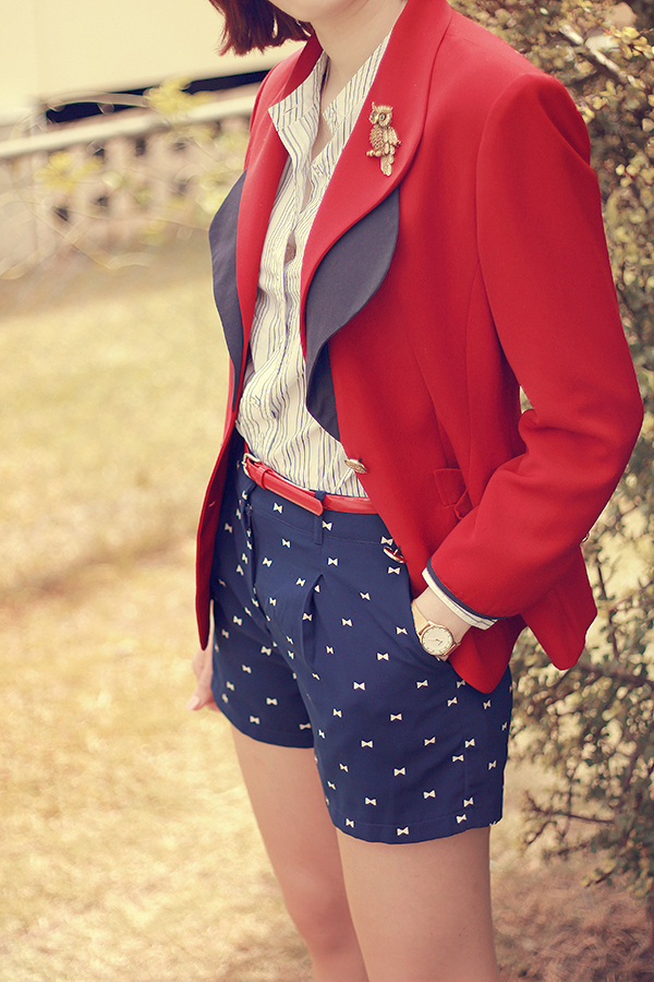 Outfit: Preppy Red Blazer and Navy Shorts