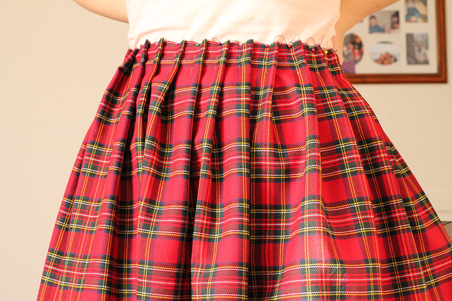 DIY Knife-Pleated Schoolgirl Skirt Tutorial