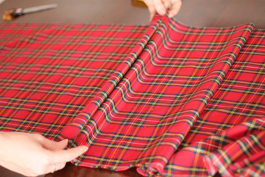 DIY Knife-Pleated Schoolgirl Skirt Tutorial