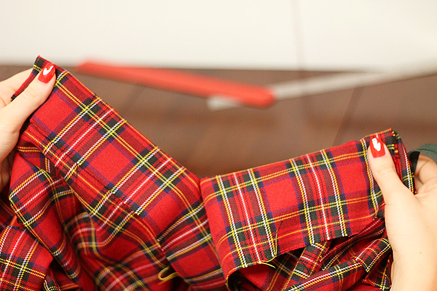 DIY Knife Pleated Skirt Carbon Chic